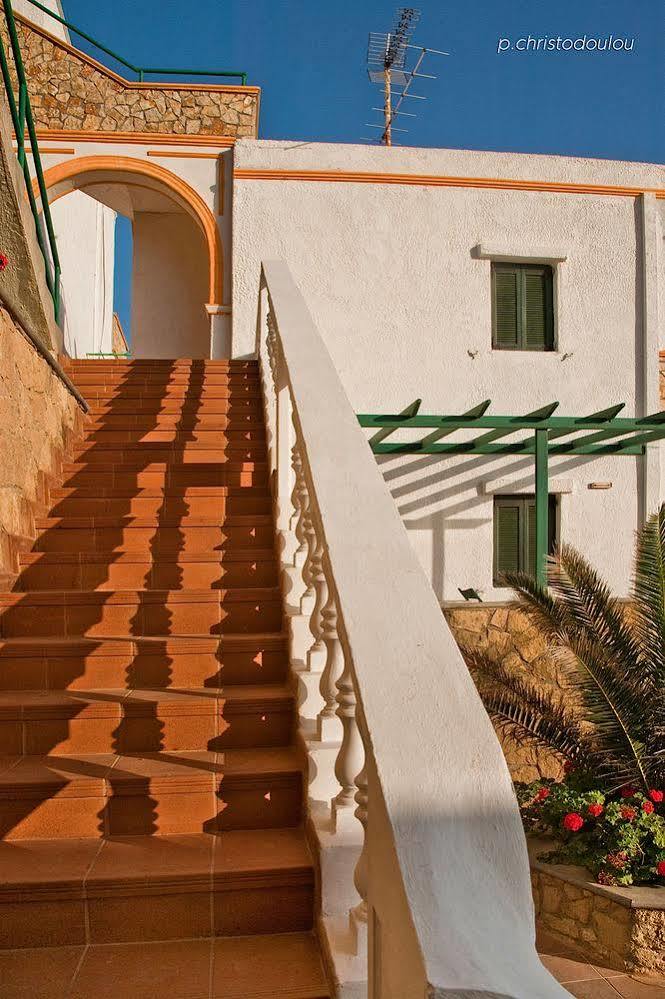 Finiki View Hotel Apartments エクステリア 写真