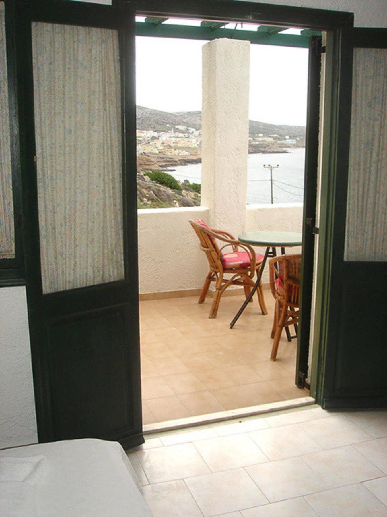 Finiki View Hotel Apartments エクステリア 写真